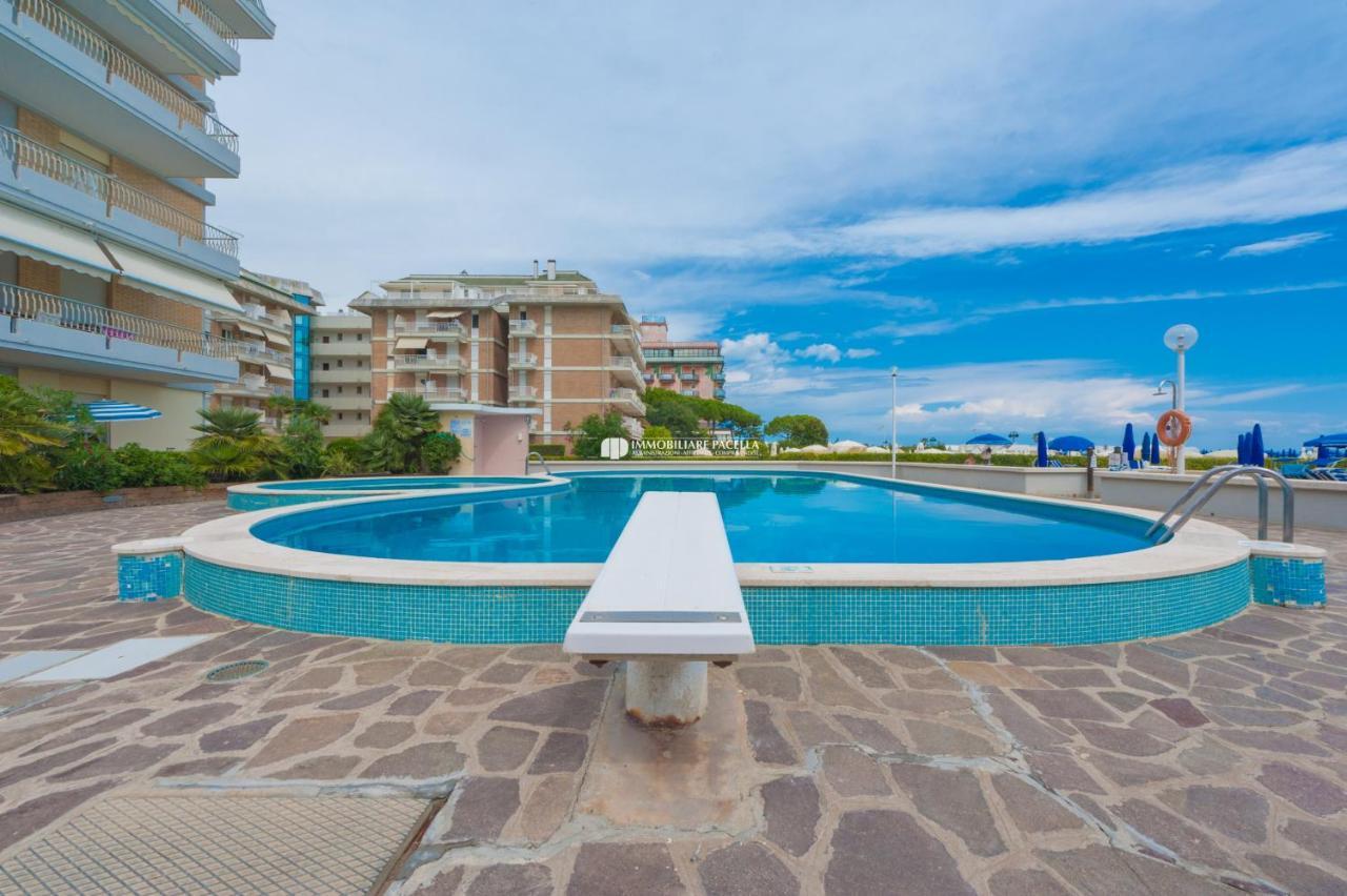 Residence Solmare Immobiliare Pacella Lido di Jesolo Exterior foto
